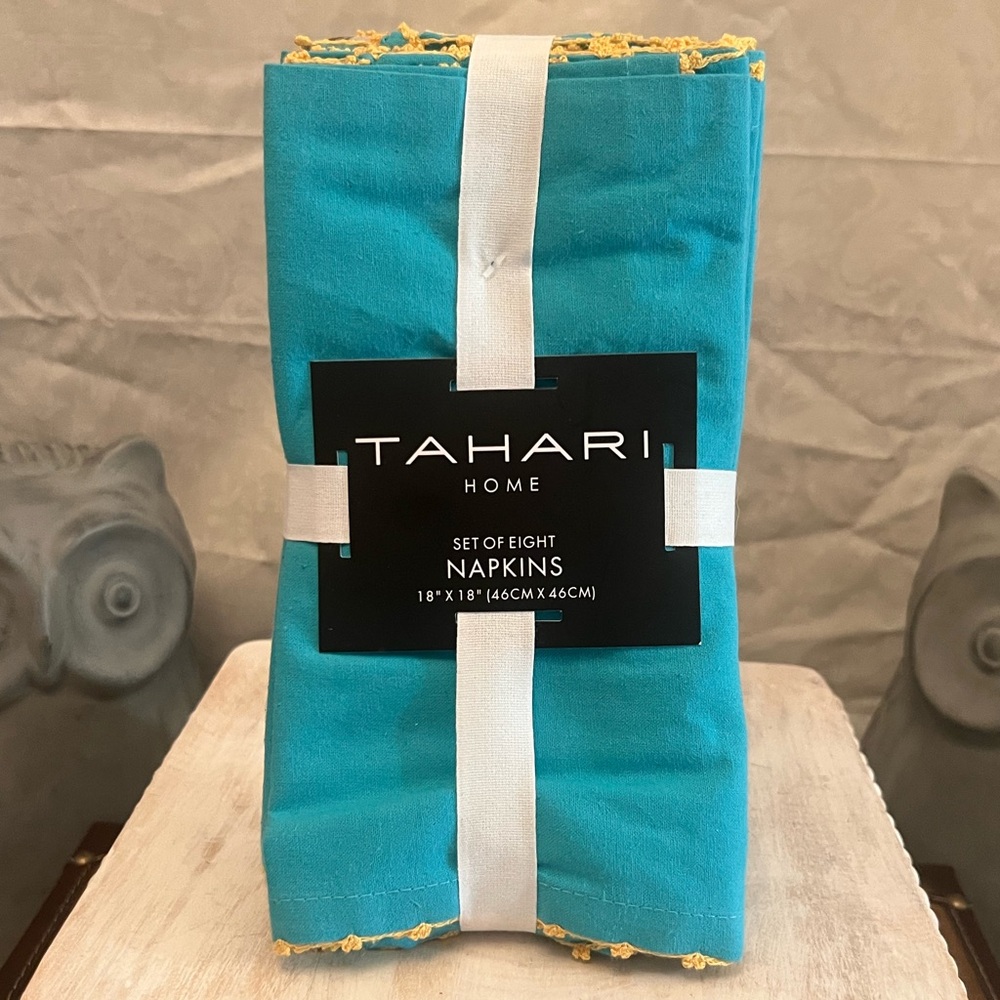 Tahari Napkins